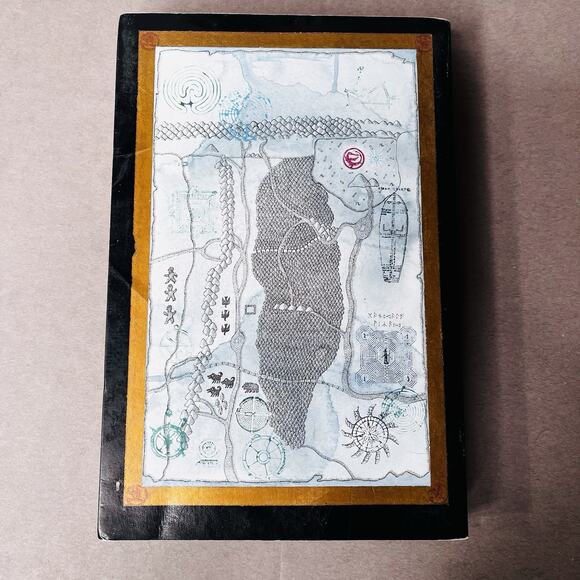 The Hobbit By JRR TOLKIEN Illustrated Paperback Lord Of The Rings Prequel - Picture 3 of 6